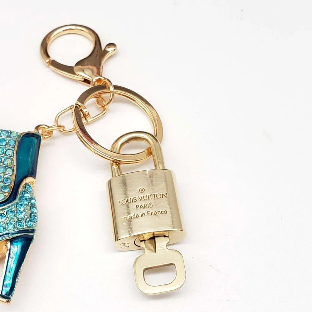 Louis Vuitton Authentic Gold Lock 🔒 Unbranded Shoe Keychain Charm for Bags